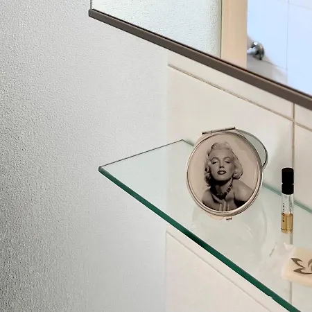 Appartement A Due Passi Dal Tram , Lavatrice, Wi-fi Fibra 1gb